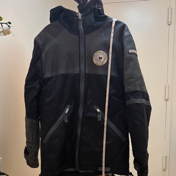 Napapijri Black and Gray Ski Jacket Size L - Picture 8 of 16